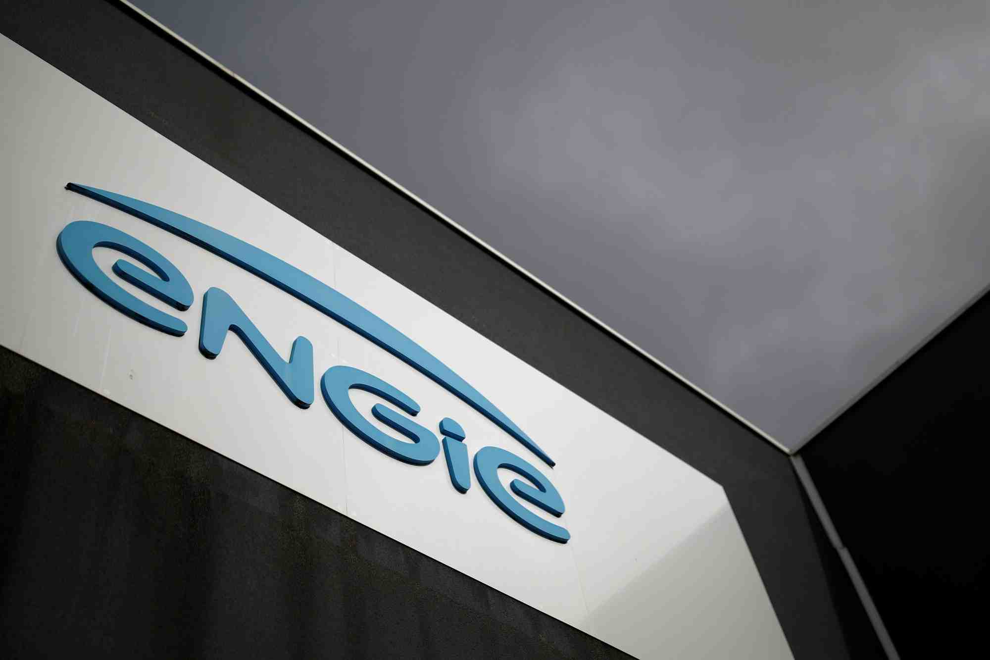 Suez: engie accepte de ceder l'essentiel de sa part dans suez a veolia