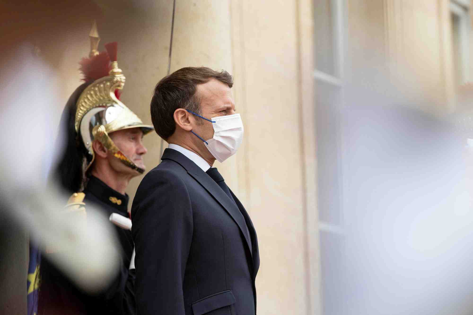 Nucleaire iranien: macron, merkel et xi appellent a conclure un accord