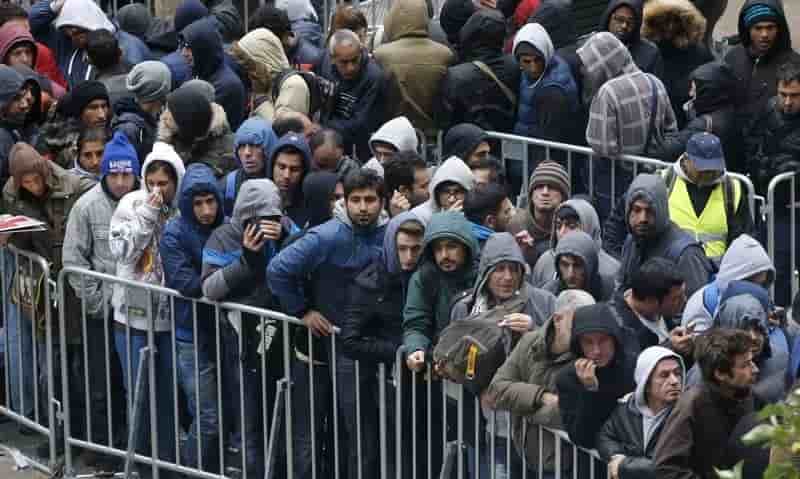 L'allemagne prevoit l'arrivee d'un million de refugies en 2015