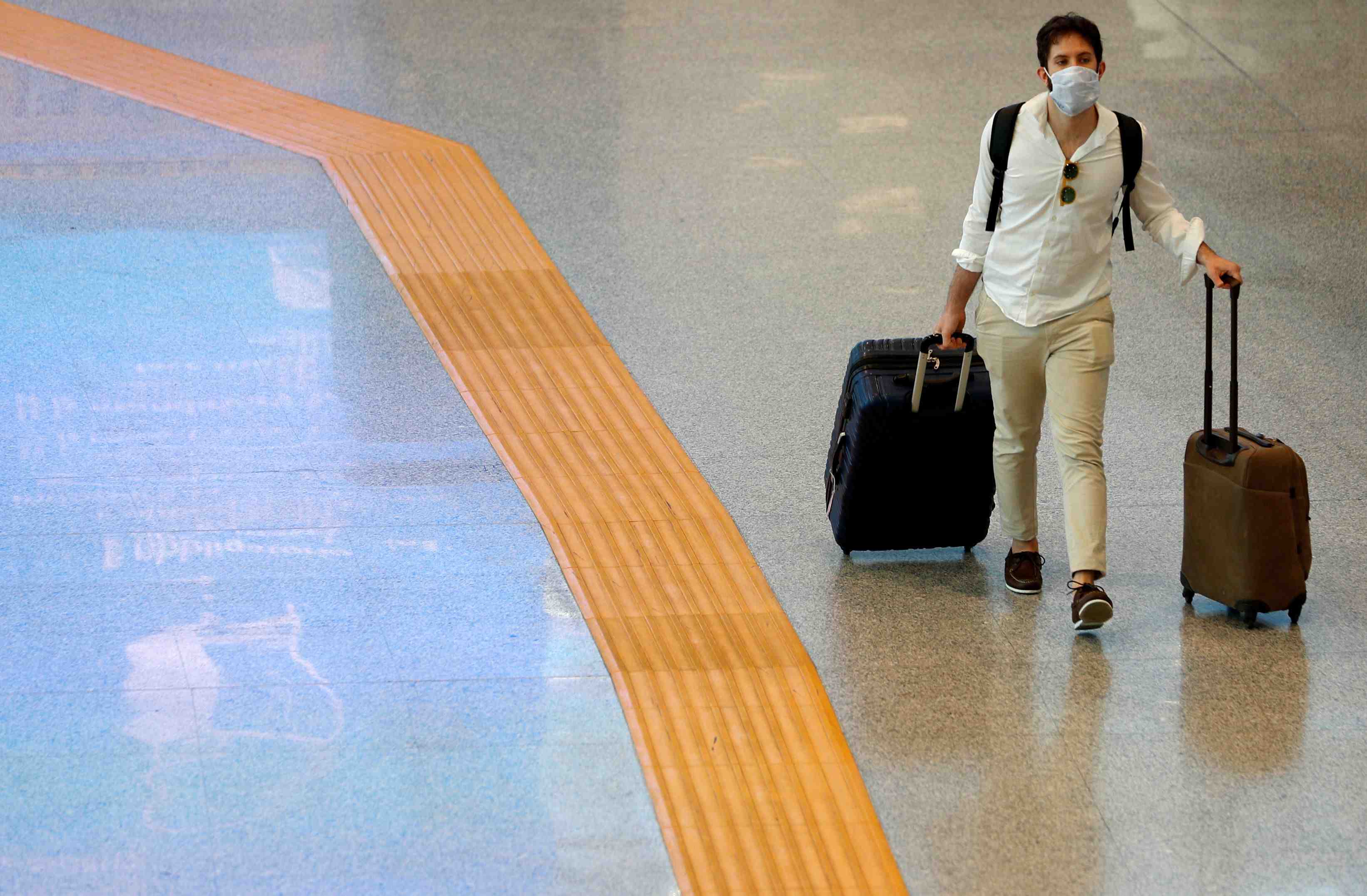 Coronavirus: l'ue va retablir des limites aux voyages en provenance des usa