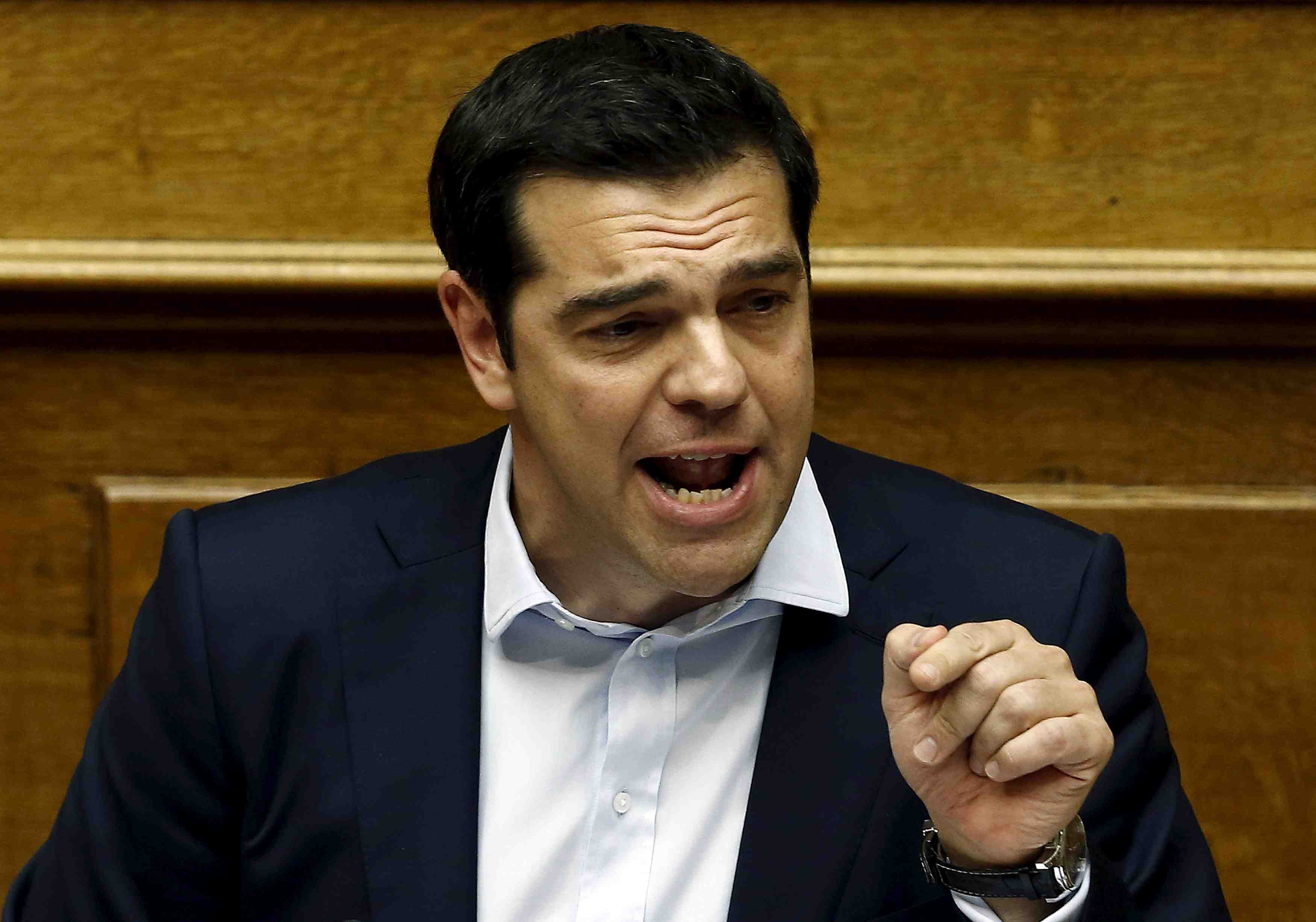 Athenes accepte le projet de renflouement sous condition