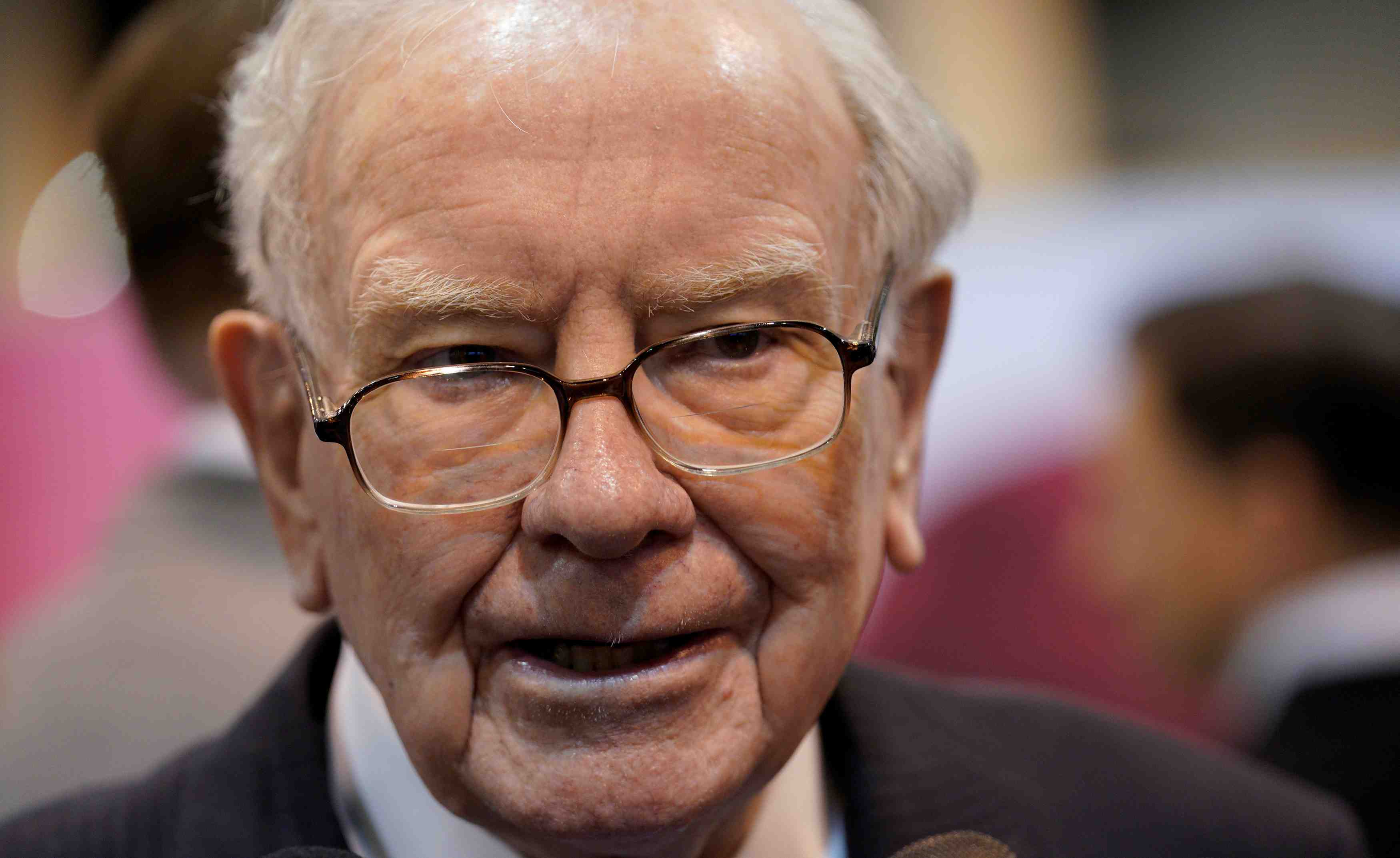 Buffett adresse des critiques voilees a trump