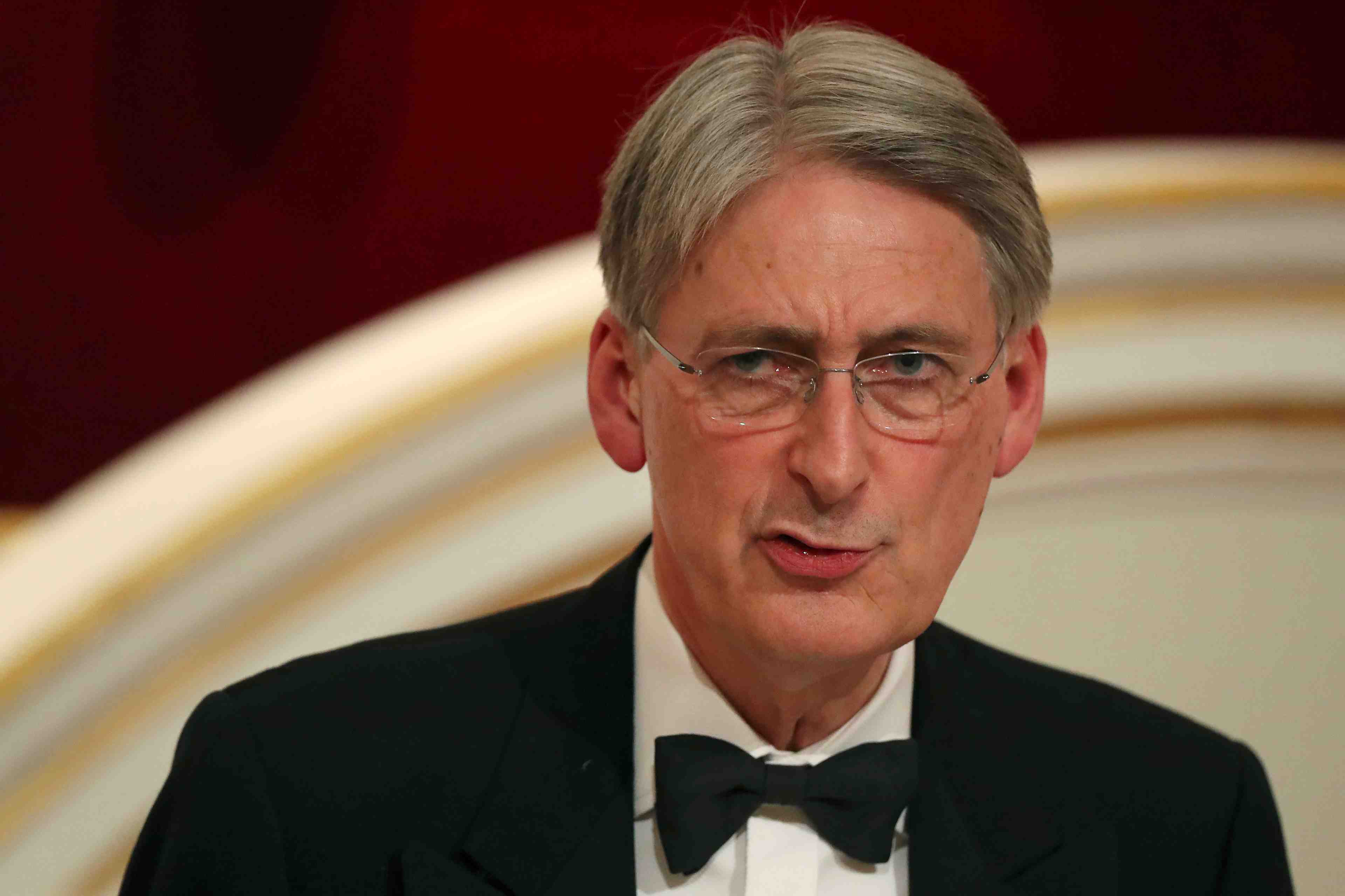Des manifestantes pour le climat interrompent un discours de hammond