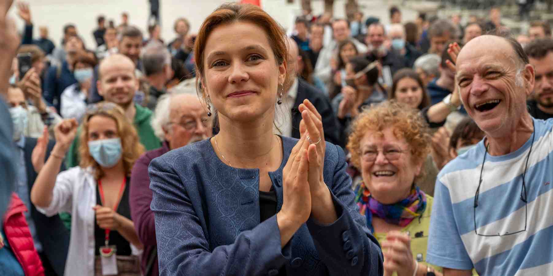 Léonore Moncond'huy lors de l'annonce de son élection à la mairie de Poitiers.