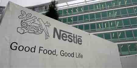 Nestlé est visé par deux enquêtes préliminaires : l'une concernant de potentiels forages illégaux, l'autre sur des traitements interdits pour ses eaux minérales.