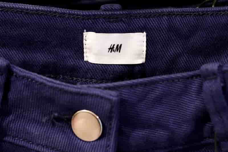H&m: baisse legerement plus forte que prevu du benefice au t2