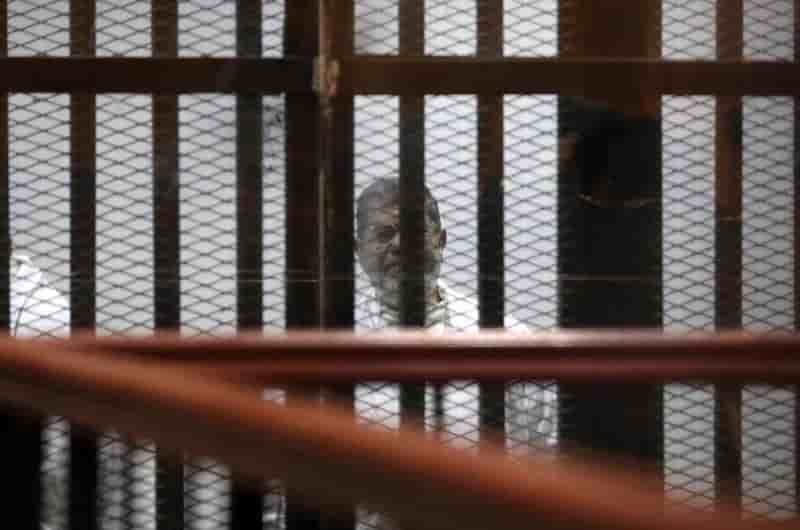Une peine de 20 ans de prison pour l’ancien president egyptien mohamed morsi