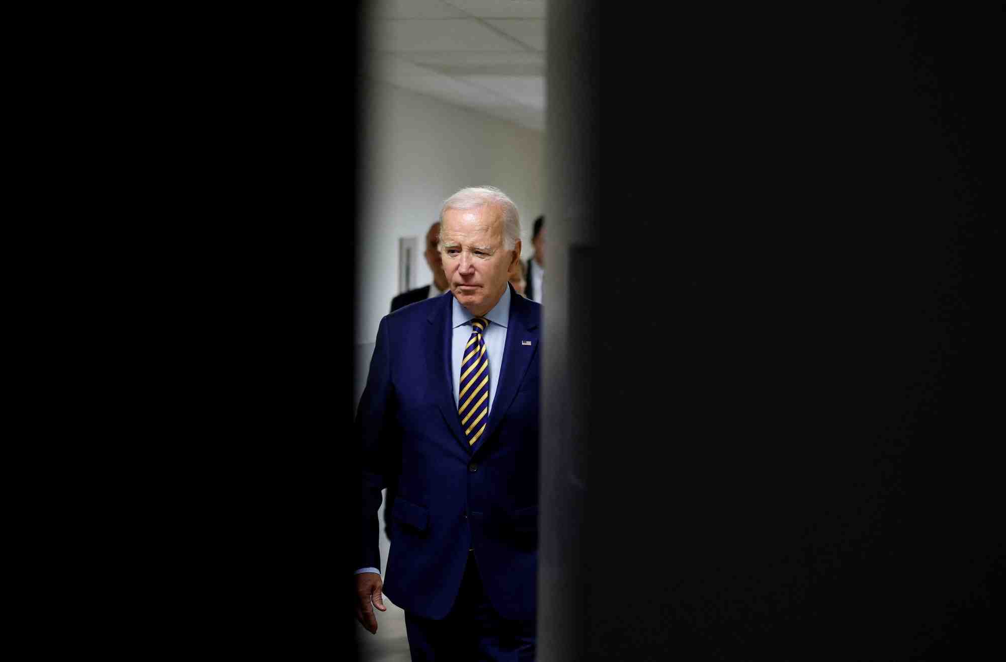 Le president americain joe biden arrive pour une reunion a washington