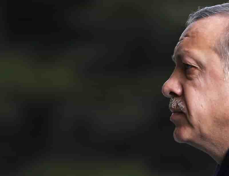Fragilisé, Erdogan fait un geste pour des militaires condamnés