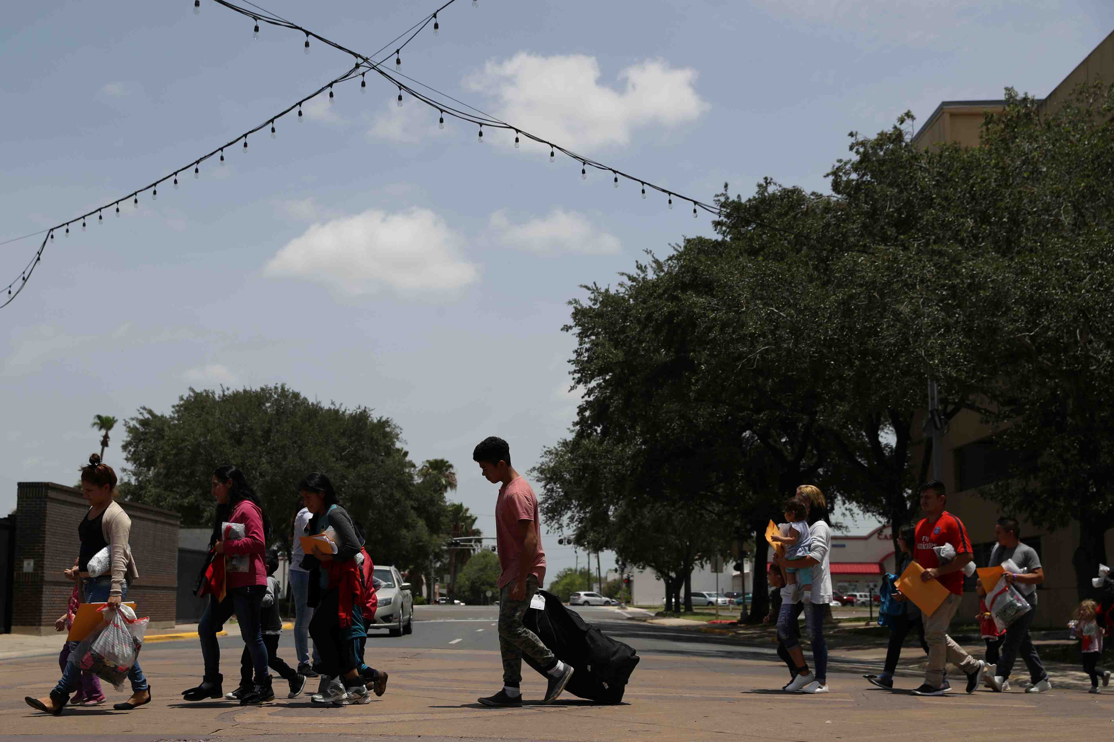 Usa: les operations visant des immigrants debuteront dimanche