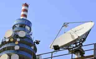 Mediaset dit que le pire est passe, reverse un dividende