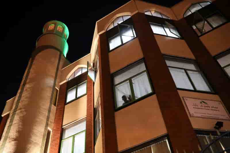 Un mort apres l'incident devant une mosquee de londres