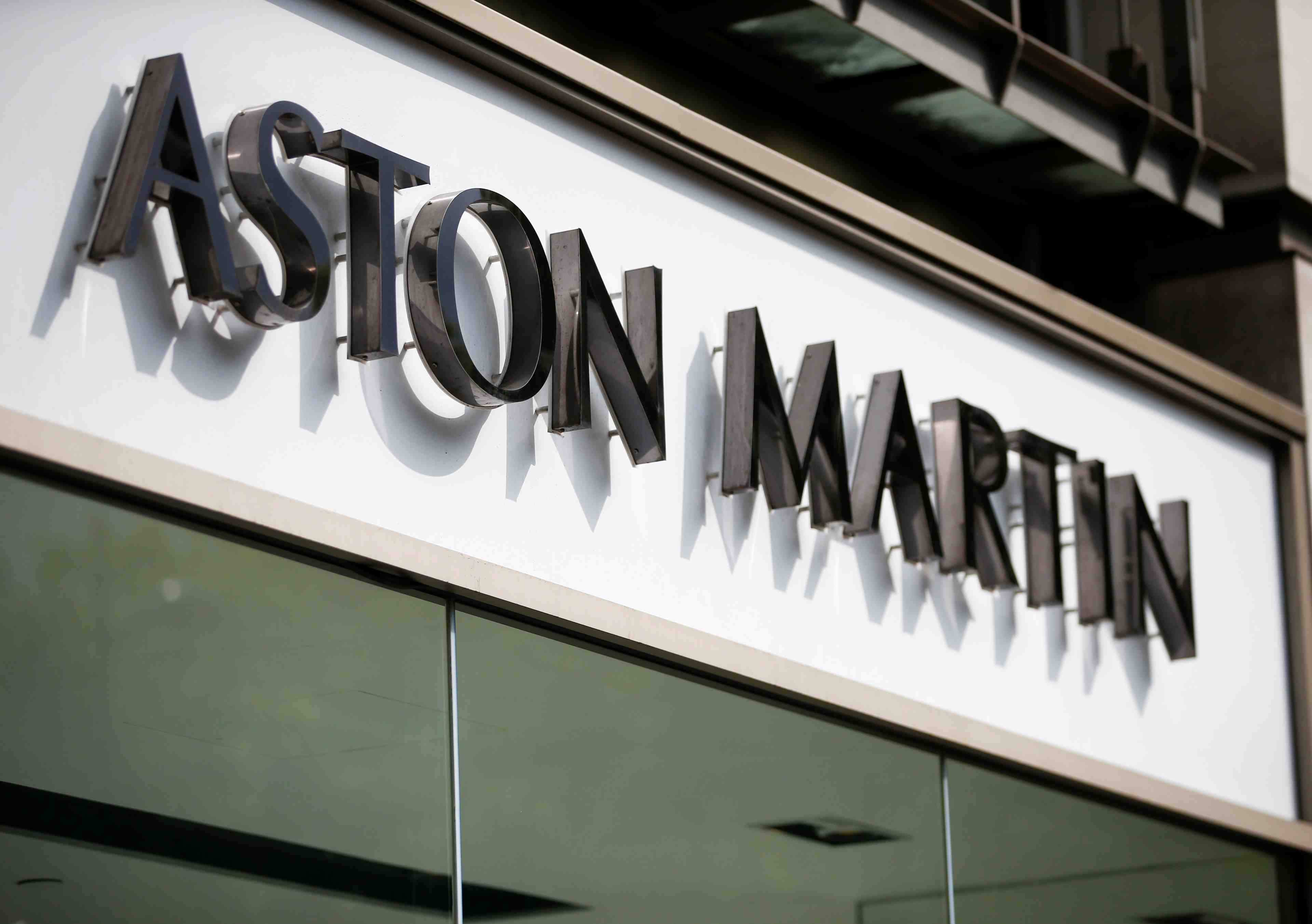 Aston martin recule en bourse, le chiffre d'affaires decoit
