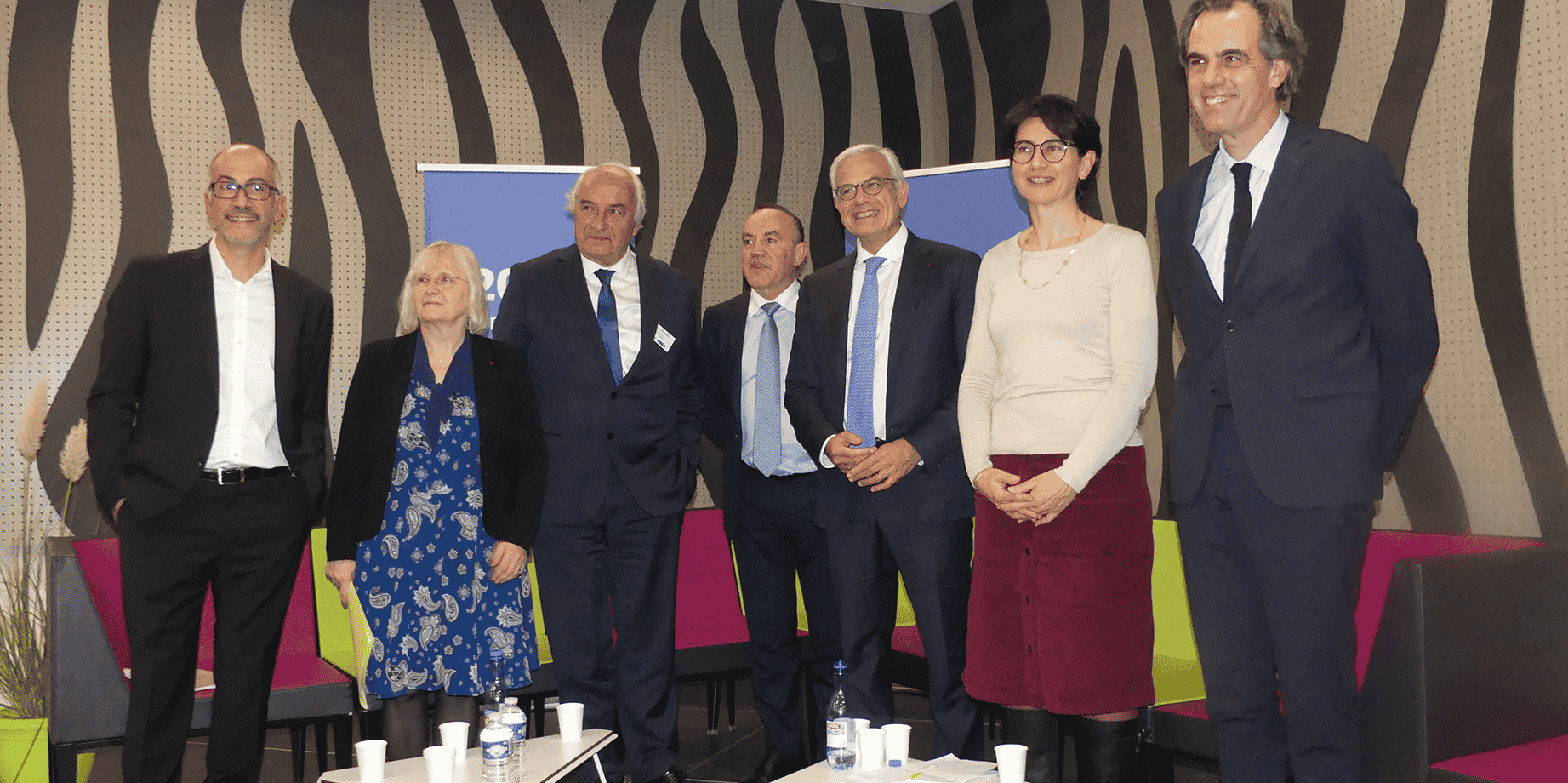 J-C. Gallo (La Tribune), la préfète C. Wils-Morel, P. Goguet (CCI France), T. Julier (CCI48), A. Di Crescenzo (CCI Occitanie), S. Pantel (CD 48) et l'économiste P. Dessertine
