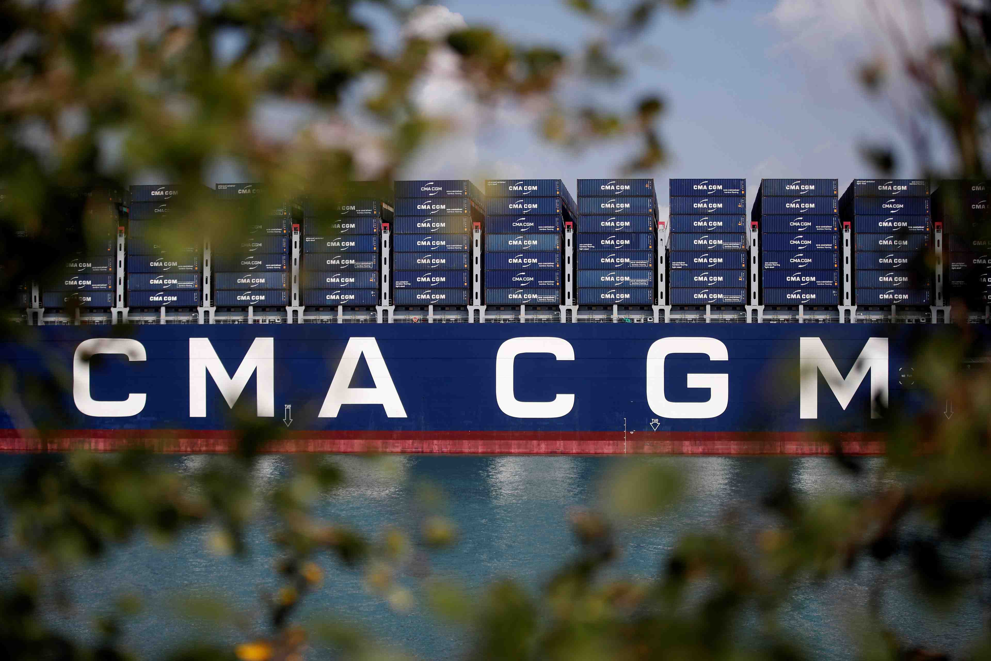 Cma cgm veut lever 2 milliards de dollars via des cessions apres l'acquisition de ceva