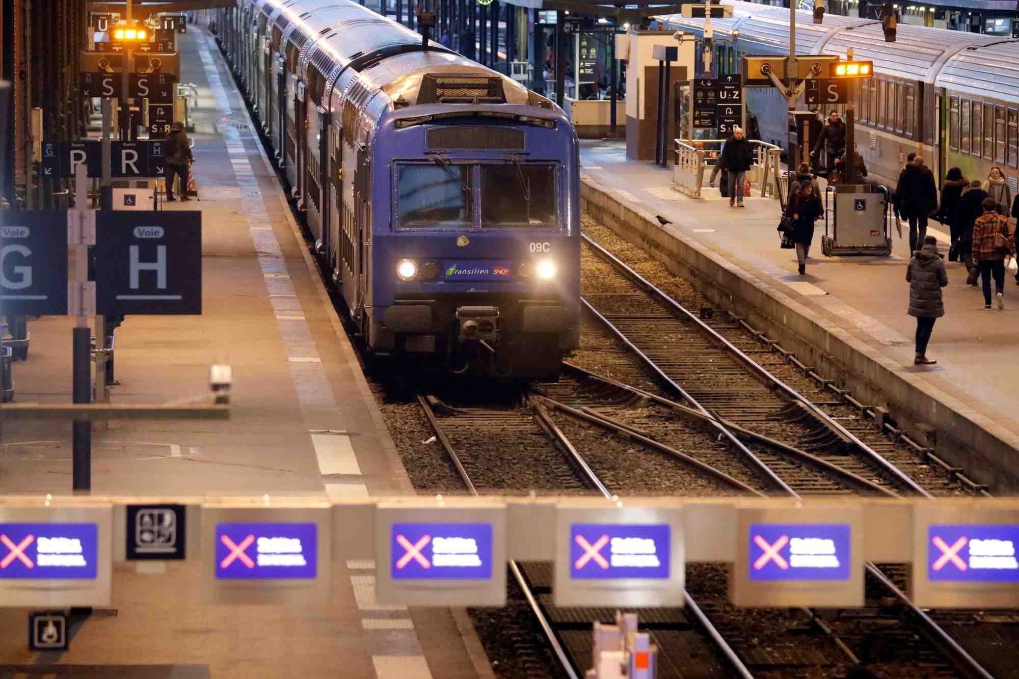 Le patron de la sncf appelle a une "pause" pendant les fetes de noel