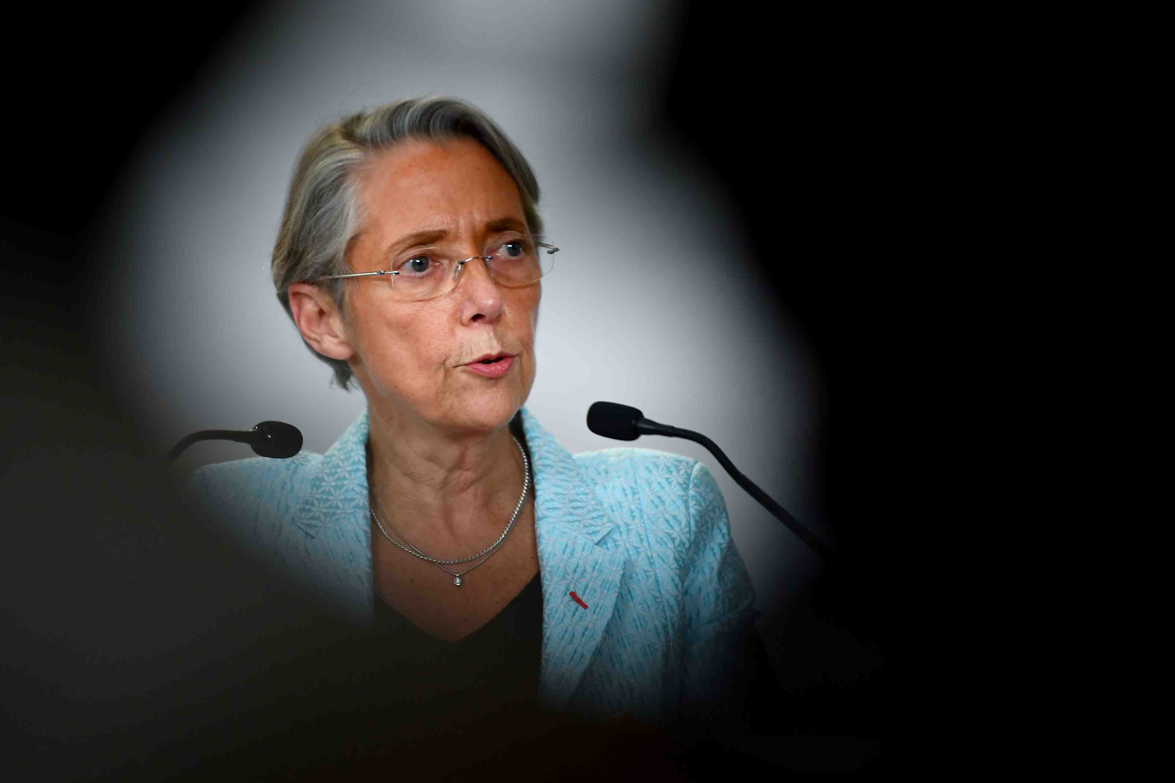 La privatisation d'adp n'aura vraisemblablement pas lieu avant 2022, dit borne