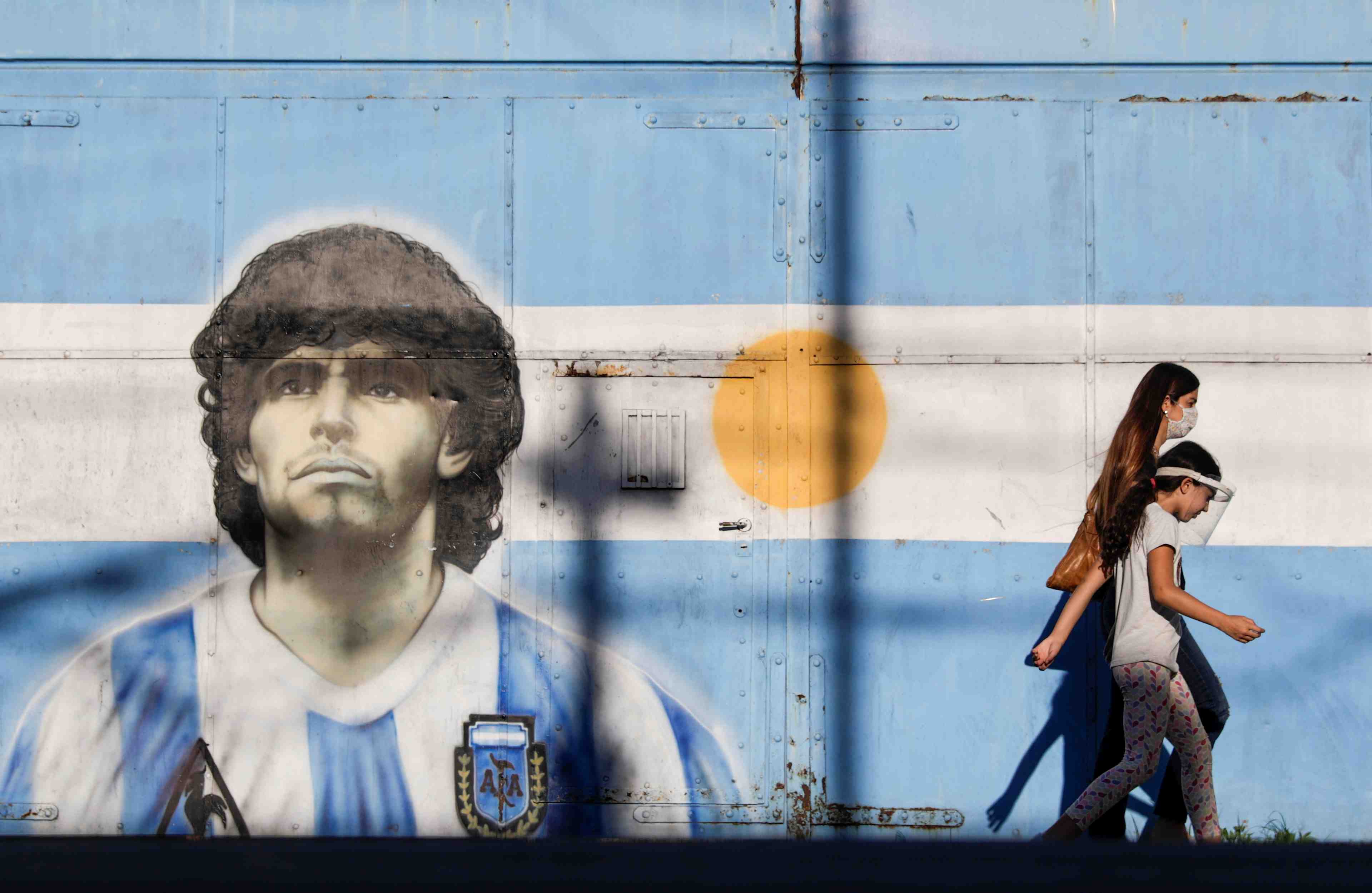 Mort de maradona: perquisition chez le medecin du footballeur