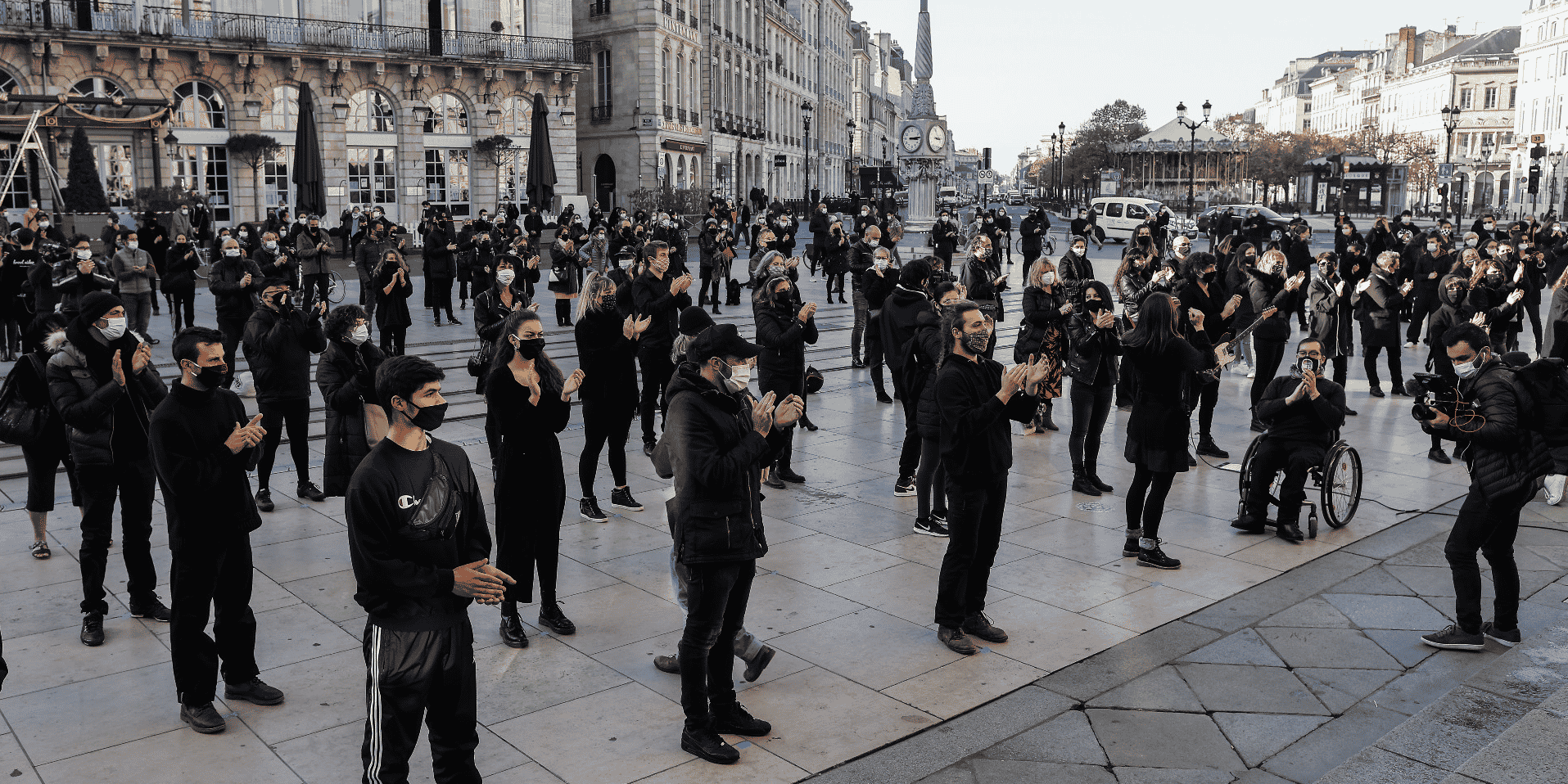 Manifestation métiers non essentiels à Bordeaux