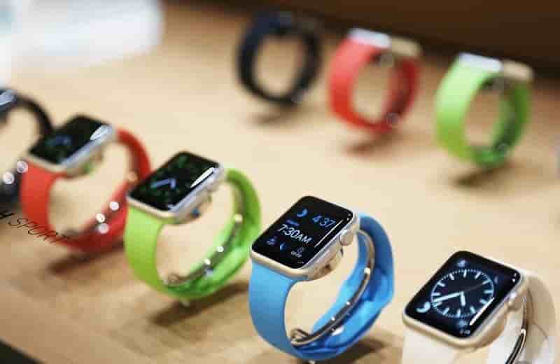 Apple devra attendre pour lancer son apple watch en suisse