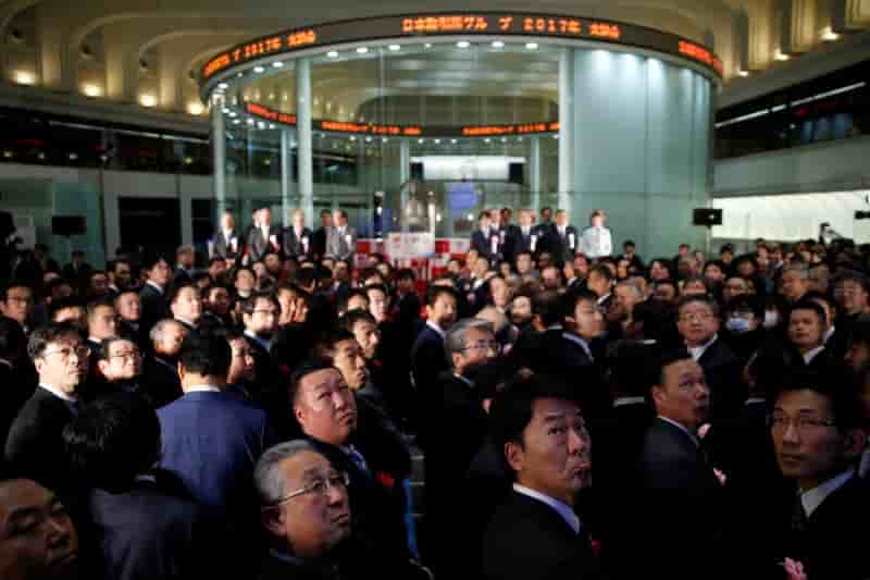 La bourse de tokyo termine en baisse