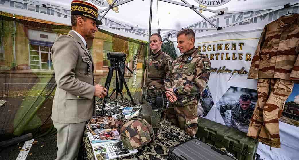 Le général François-Xavier Poisbeau, secrétaire général de la garde nationale, sur le campus de l’université de technologie de Belfort-Montbéliard lors des journées nationales du réserviste en novembre 2023.
