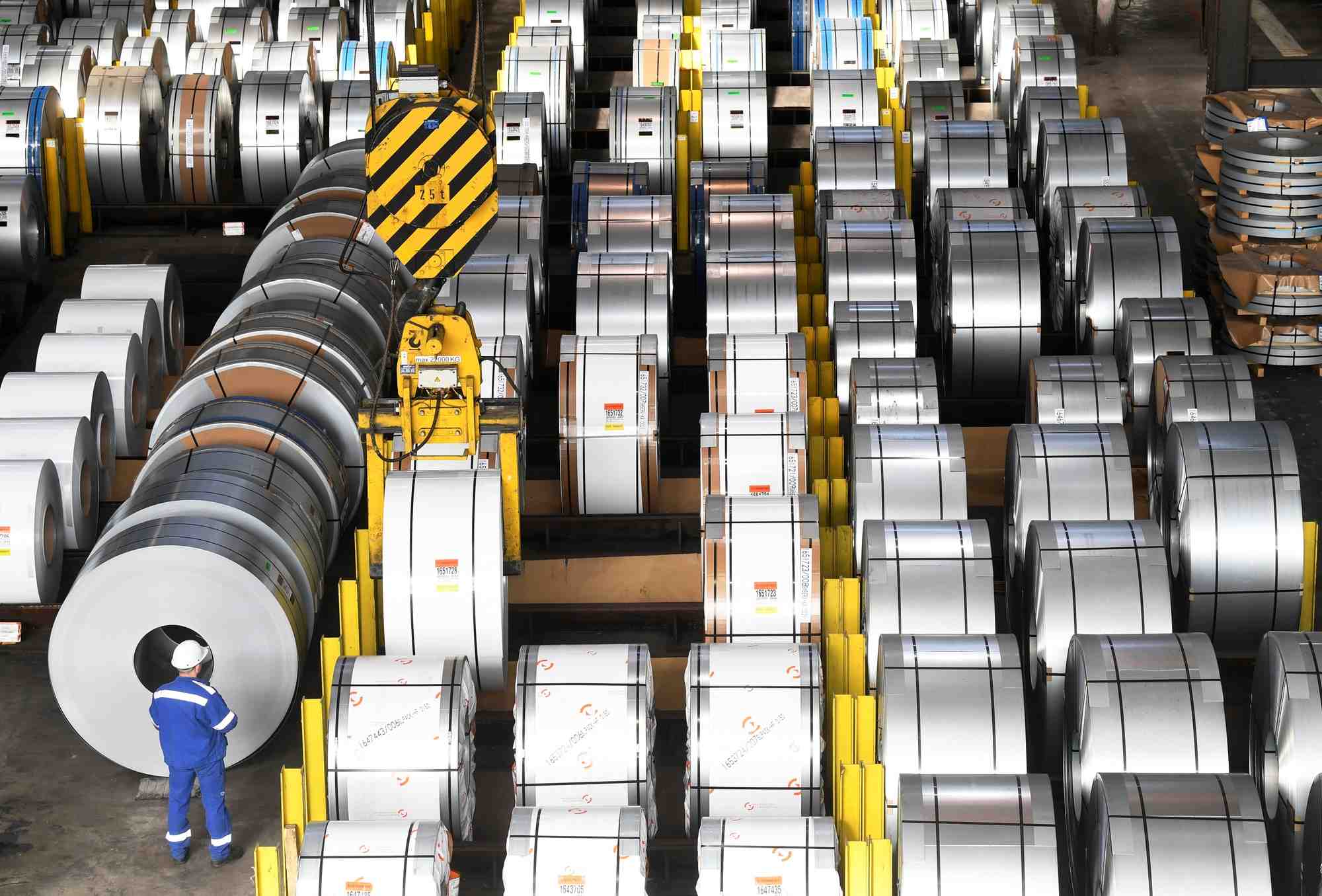 Allemagne: la hausse des commandes a l'industrie s'accelere en juin