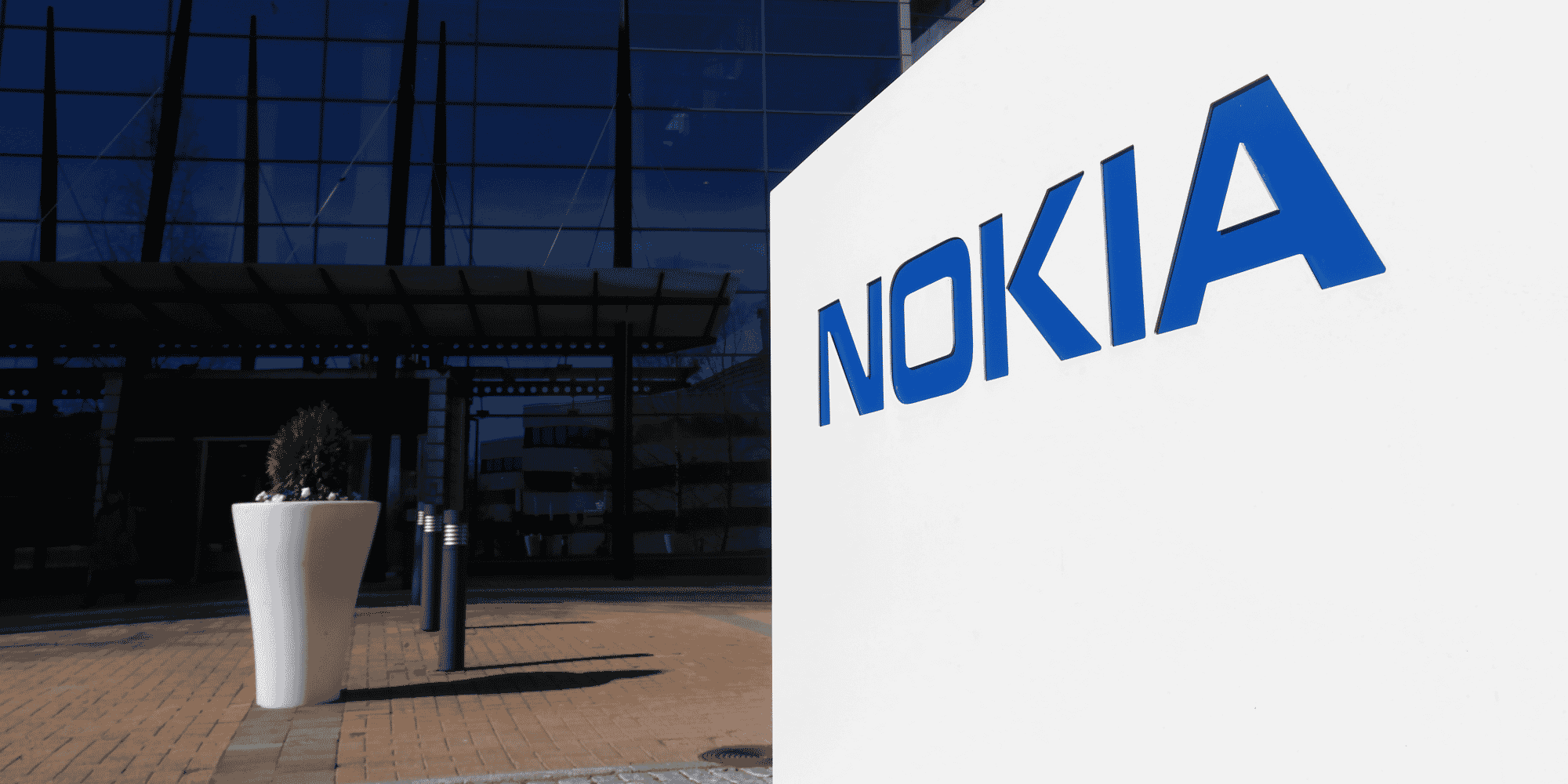 Nokia s'est engage sur deux projets strategiques en france, dit bercy