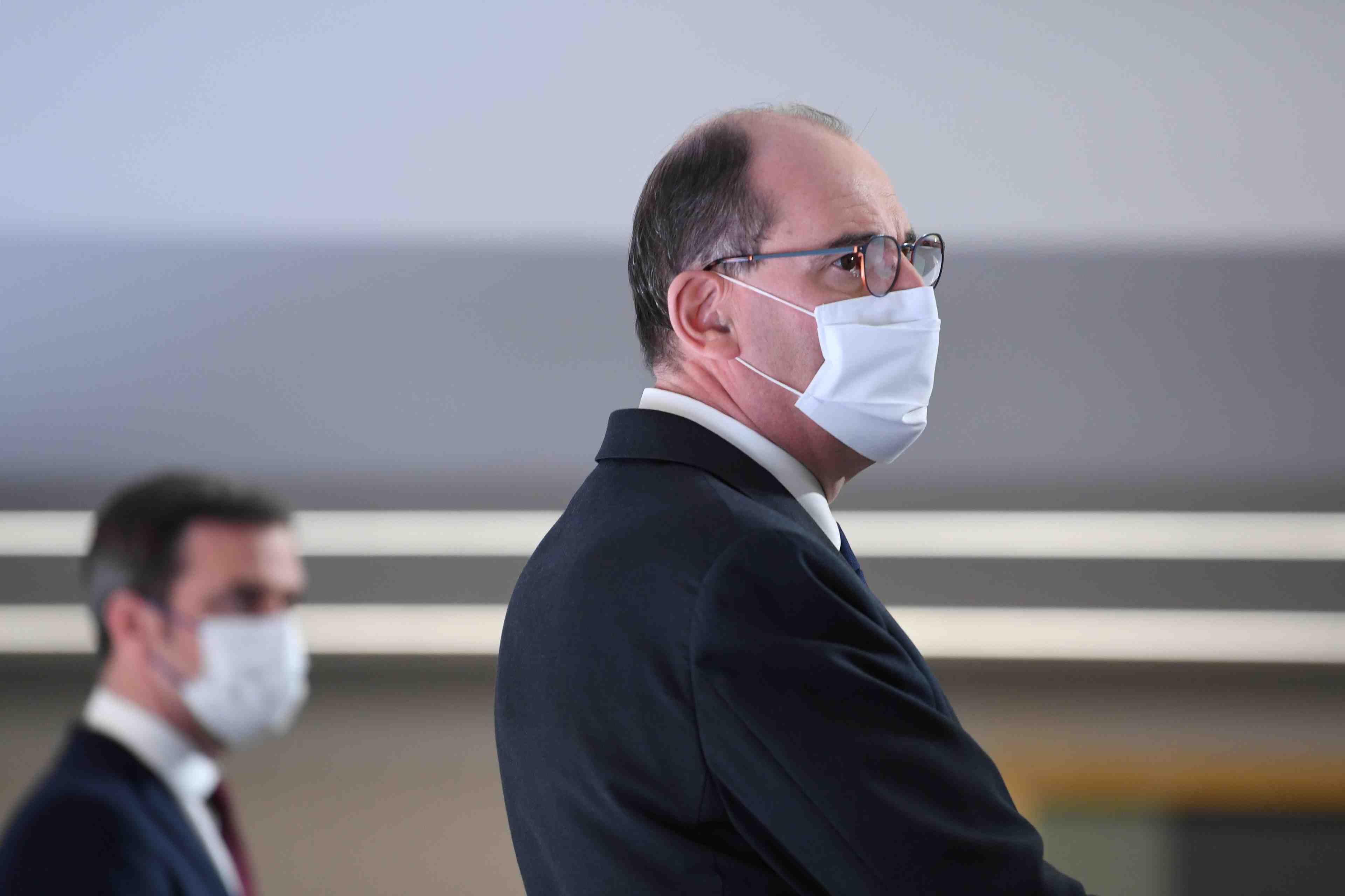 Le gouvernement pret a prendre des mesures en ile-de-france, dit castex
