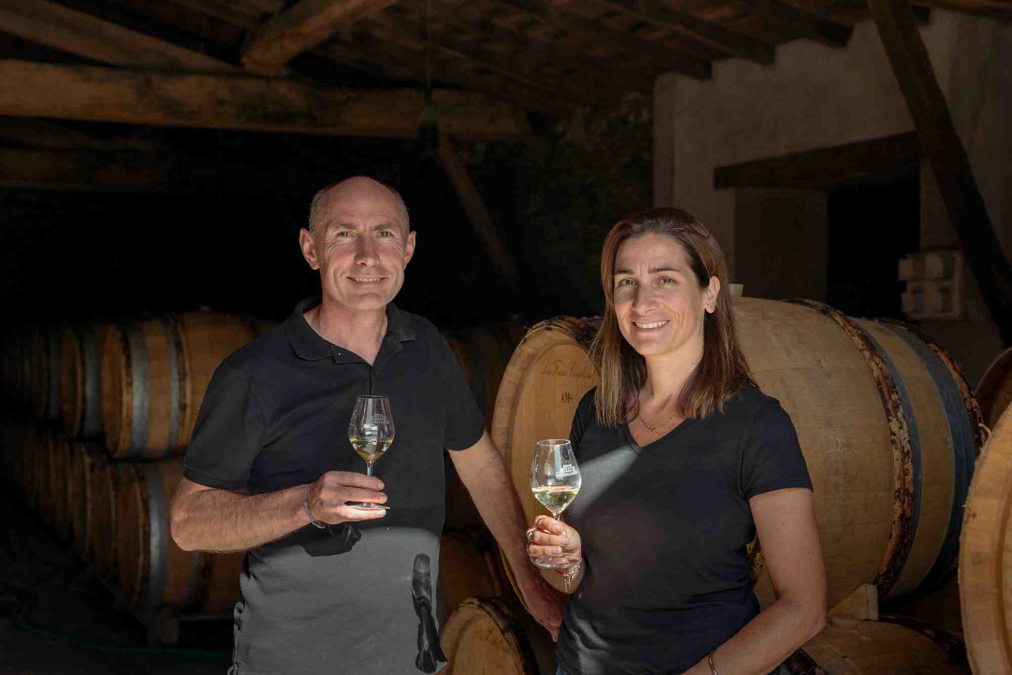 Dirigé par Vincent et Amélie Dugué-Couillaud le Château de la Ragotière en Loire-Atlantique produit 1,1 million de bouteilles par an, dont 15% écoulés sur le sol américain.
