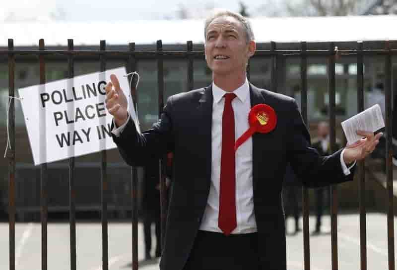 Le chef du labour ecossais, jim murphy, demissionnera en juin