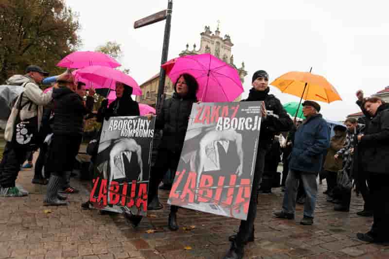 Nouvelles manifestations en pologne pour le droit a l'avortement