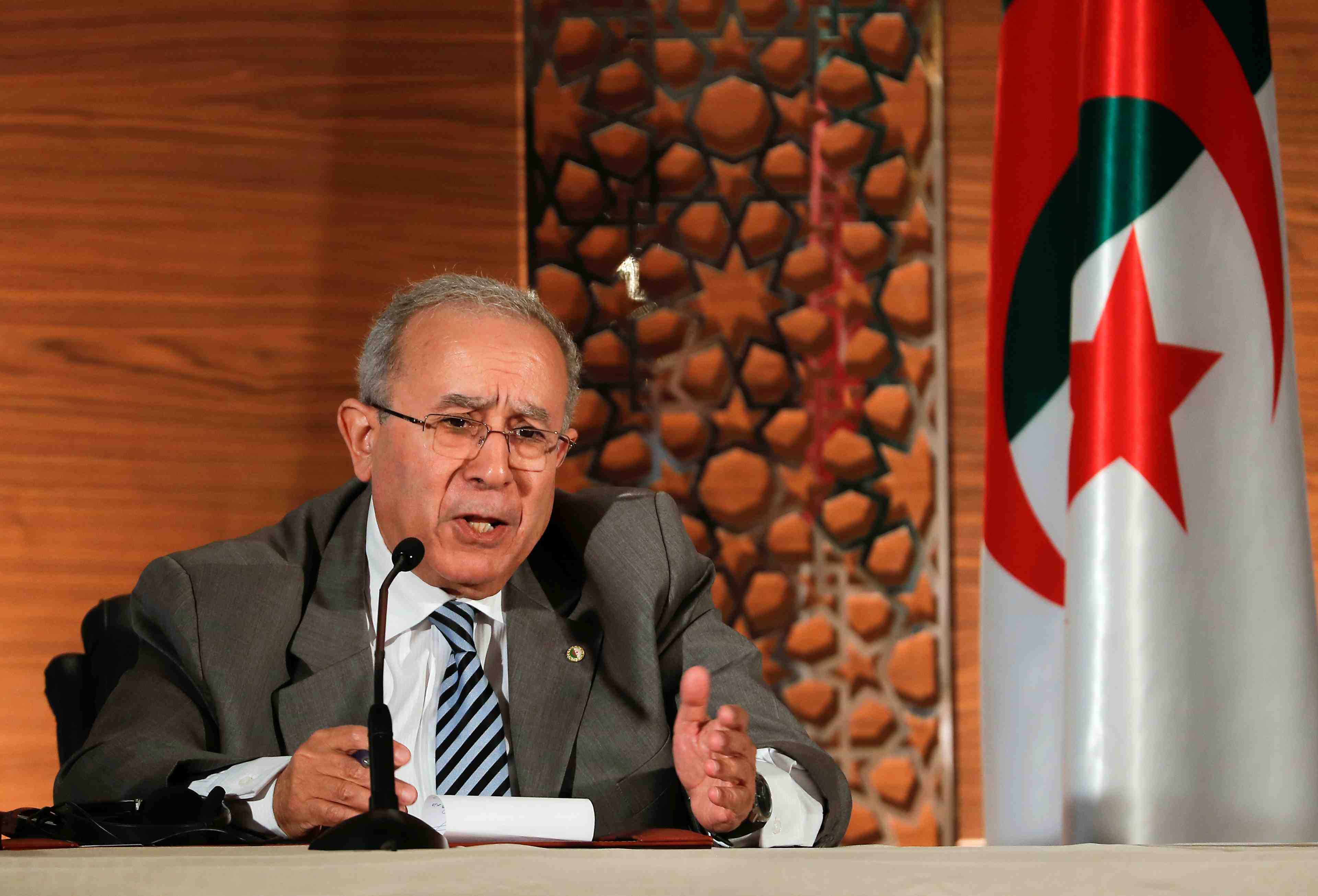 L'algerie annonce rompre ses relations diplomatiques avec le maroc