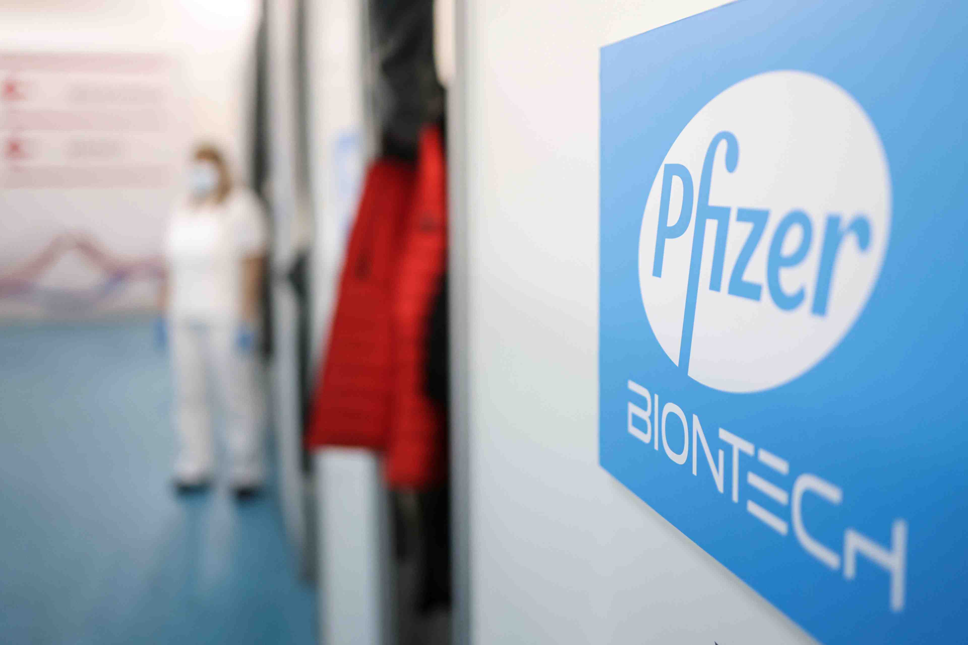 Coronavirus/etats-unis: un panel des cdc recommande le vaccin pfizer pour les enfants