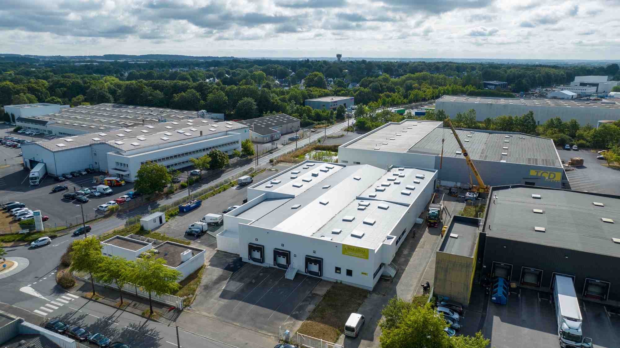 Bout' à Bout' a inauguré mardi 17 octobre son usine de lavage de bouteilles en verre de 2.500 mètres carrés, la plus grande de France.
