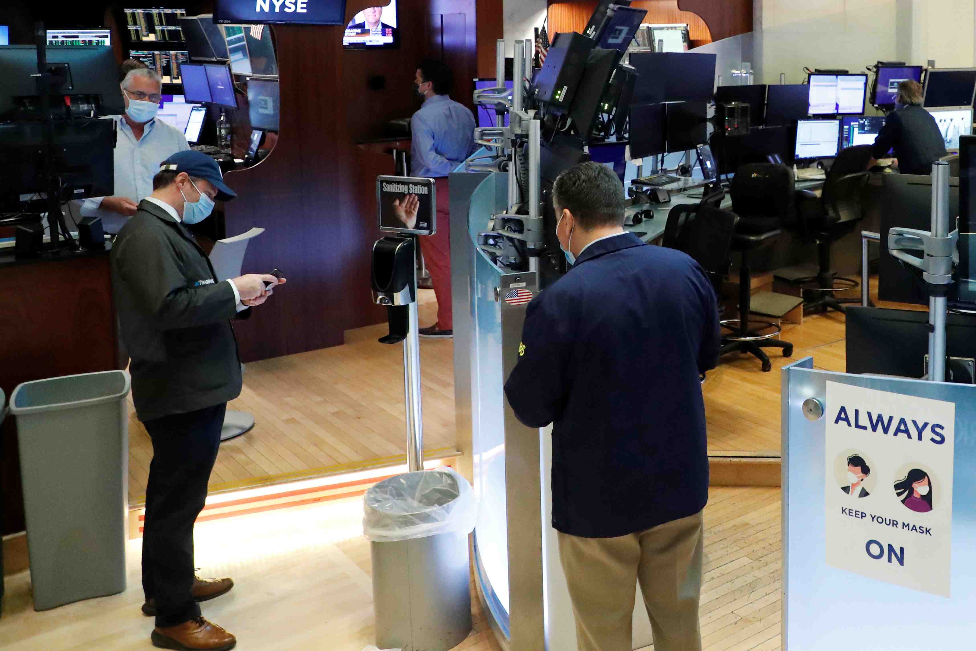 Wall street ouvre en ordre disperse