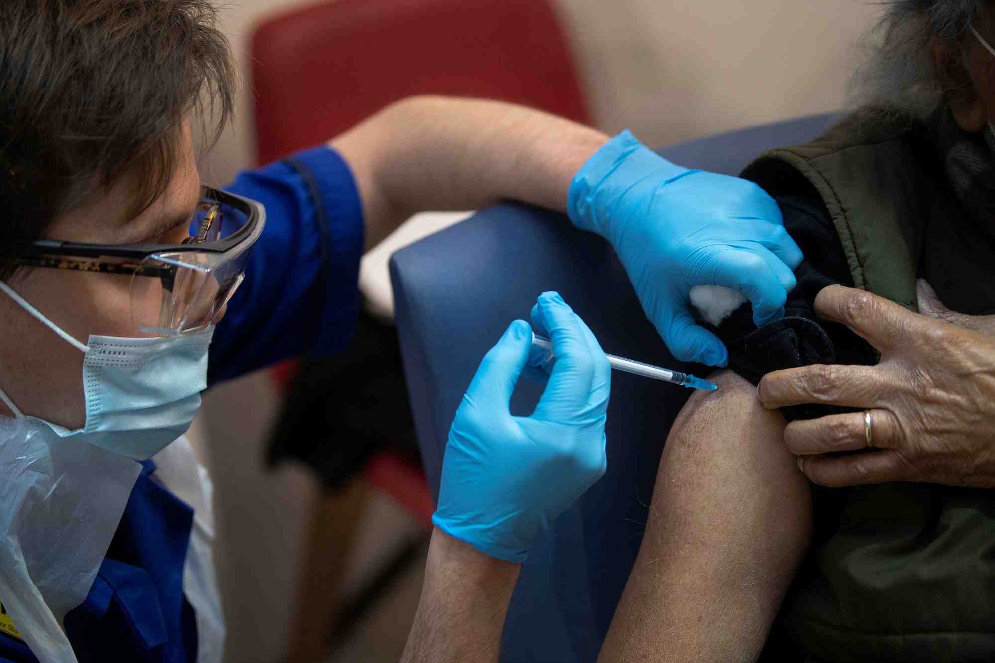 Coronavirus: les experts aupres de la fda aux usa approuvent le vaccin pfizer-biontech