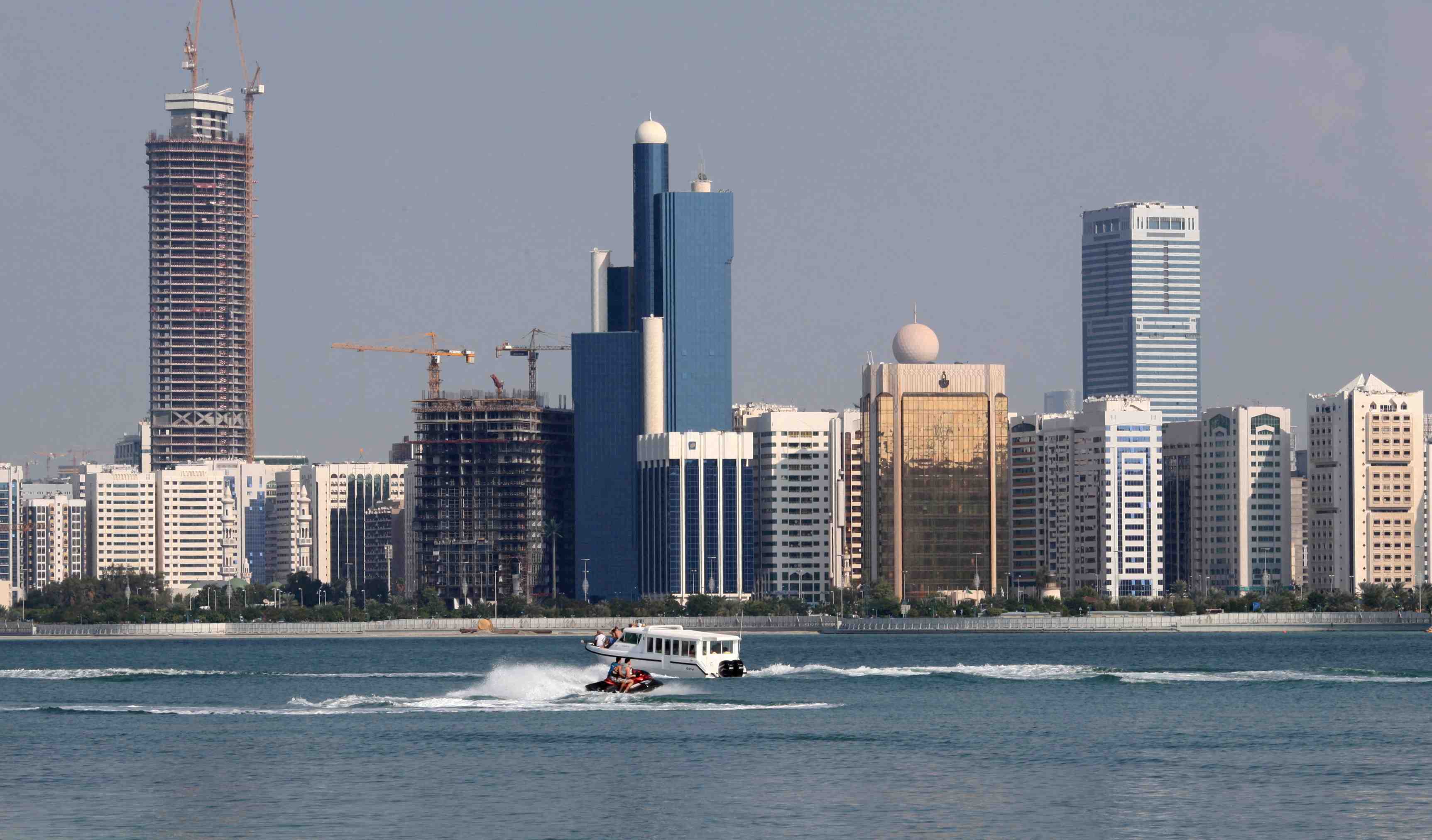 Attaque de drones pres de l'aeroport d'abou dhabi, les houthis revendiquent