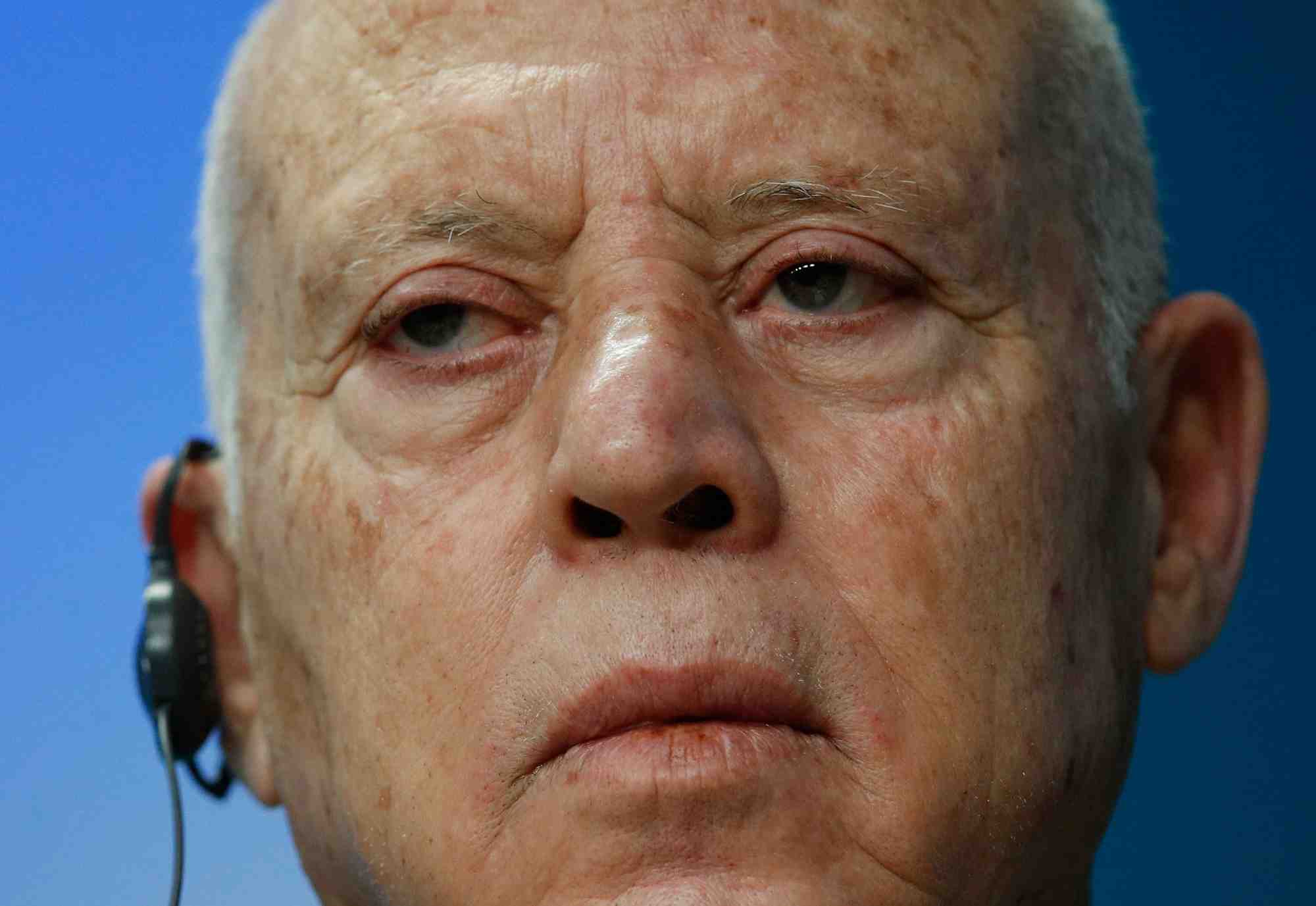 Tunisie: le president exclut la tenue d'elections anticipees apres la dissolution du parlement