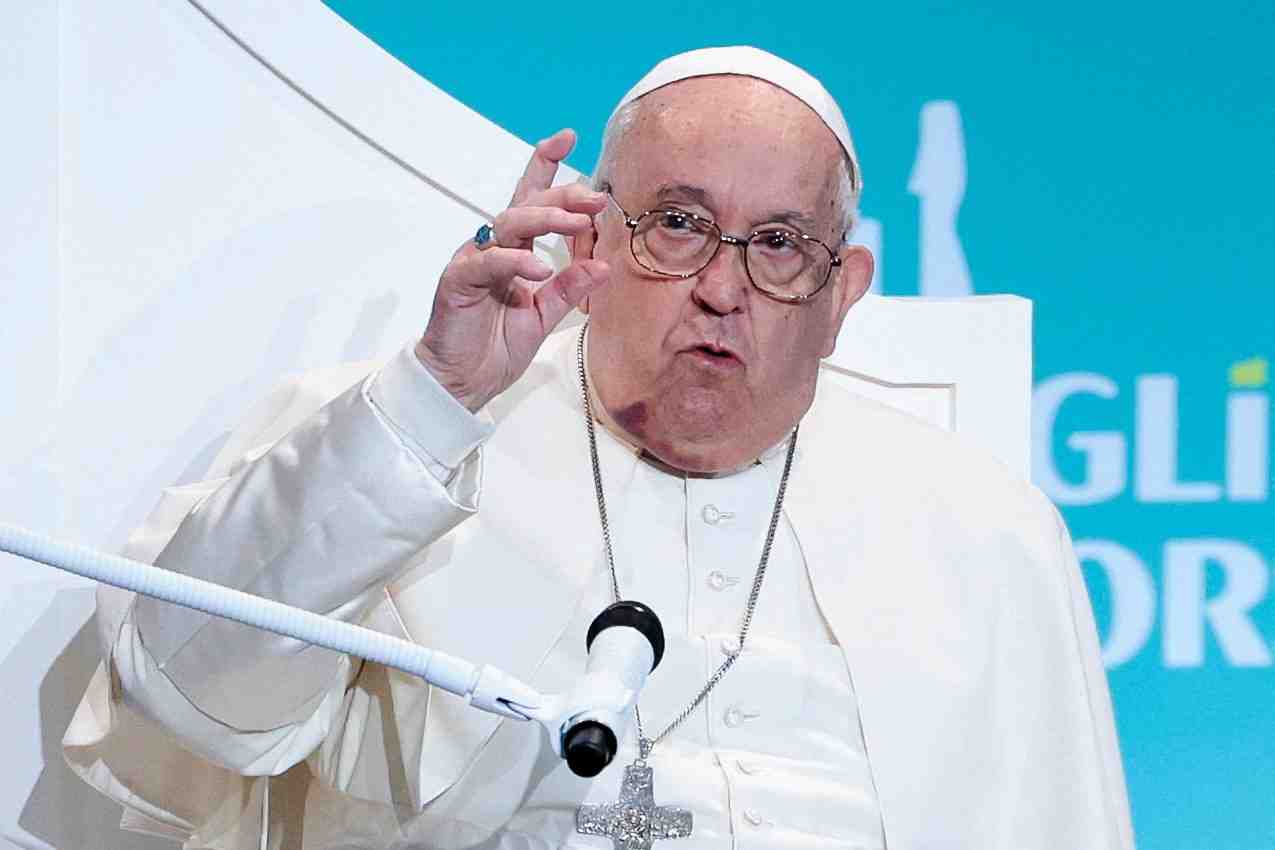 Le pape francois en visite en corse