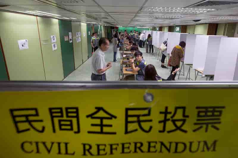 Référendum pro-démocratie à Hong Kong, en défi à Pékin