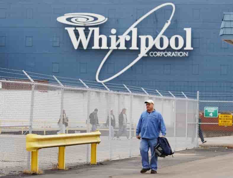 Baisse du bénéfice trimestriel de Whirlpool, prévisions réduites