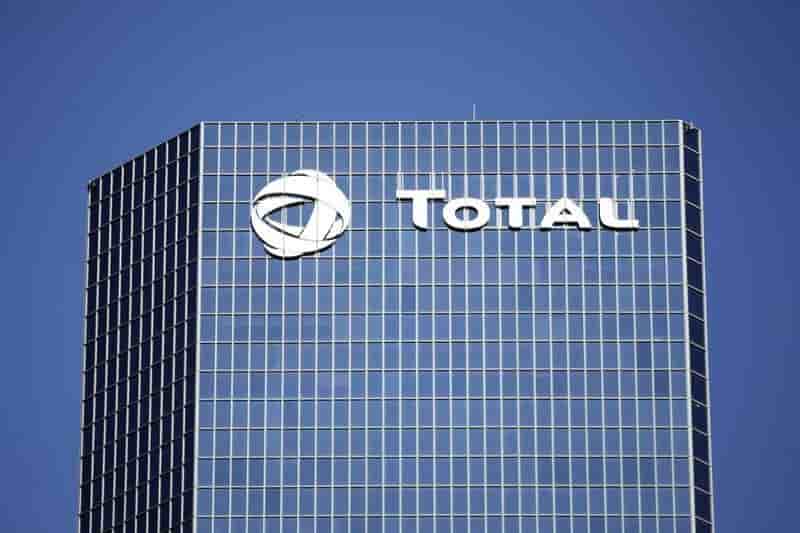 Total dement la signature d'un accord d'exploration a cuba