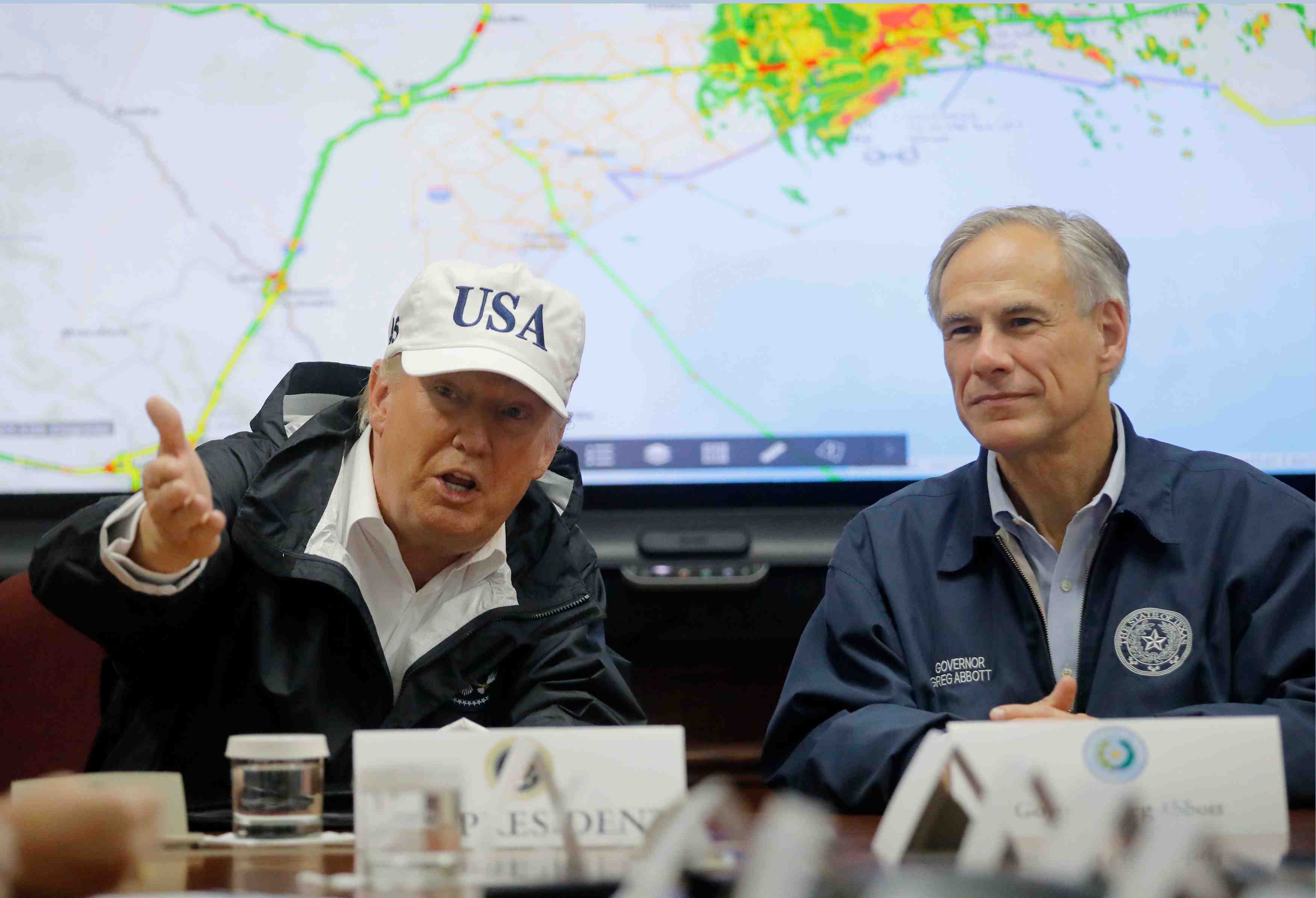Harvey pourrait couter 180 milliards de dollars au texas, dit le gouverneur