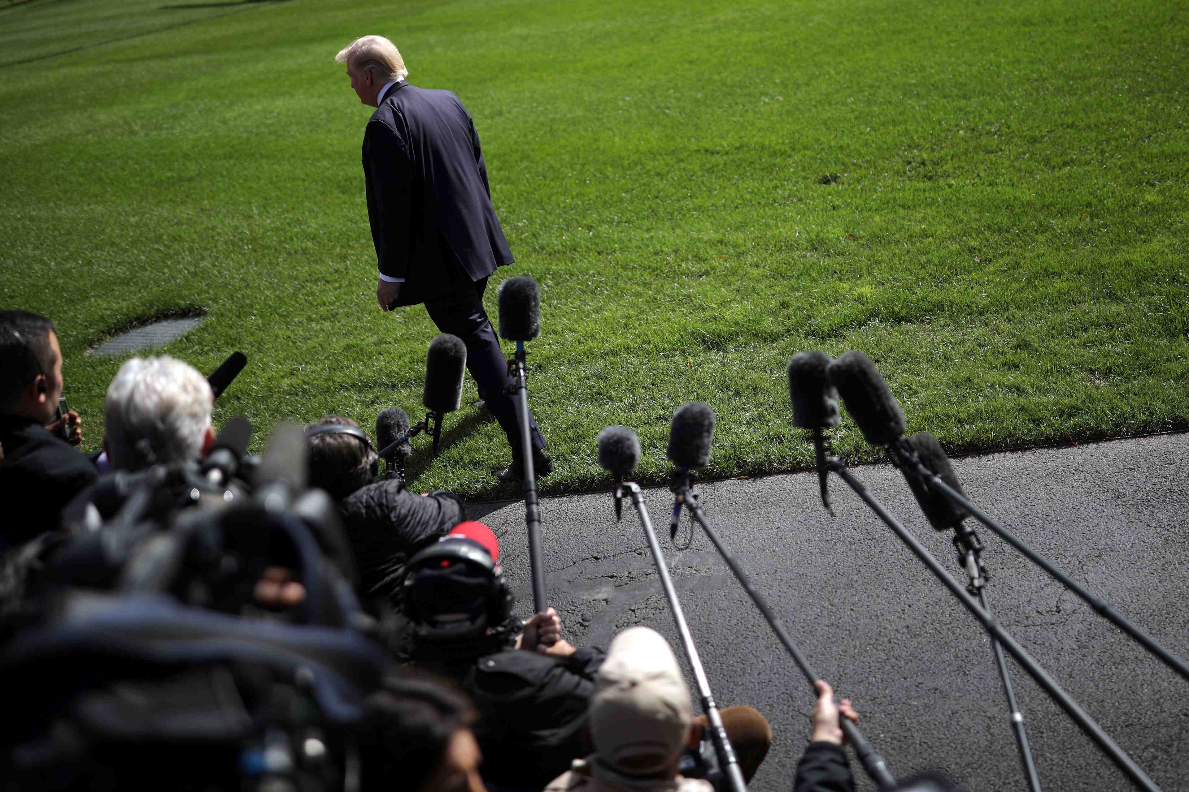 Trump pas convie "pour l'instant" au sommet climat de decembre