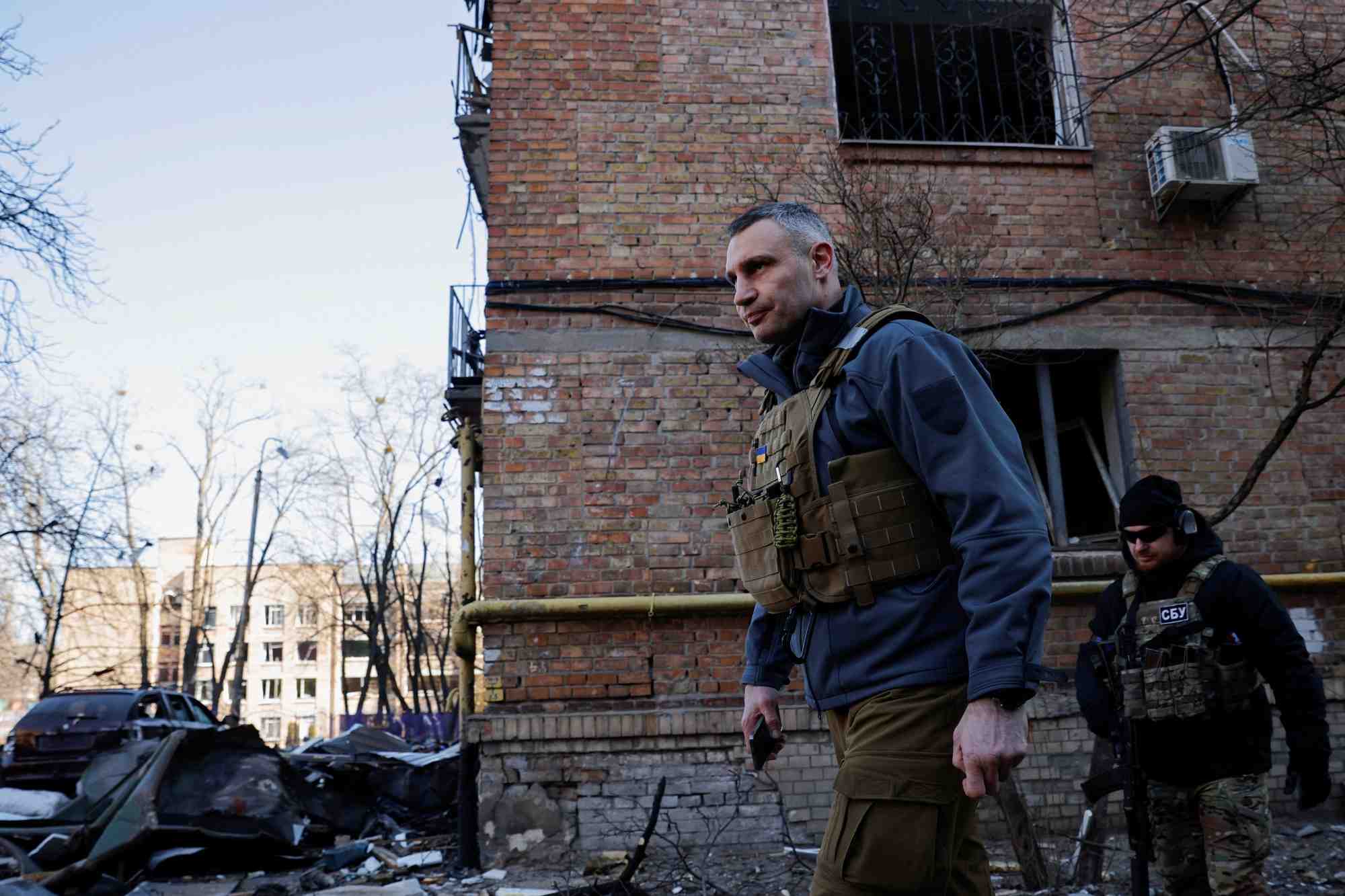 Ukraine: l'armee impose un couvre-feu a kyiv, dit le maire
