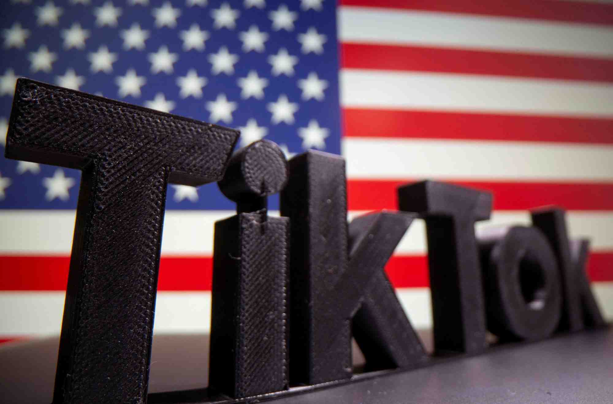 En avril, le Congrès américain avait voté une loi imposant à la maison mère de TikTok de vendre ses activités américaines avant le 19 janvier, faute de quoi l'application serait interdite.