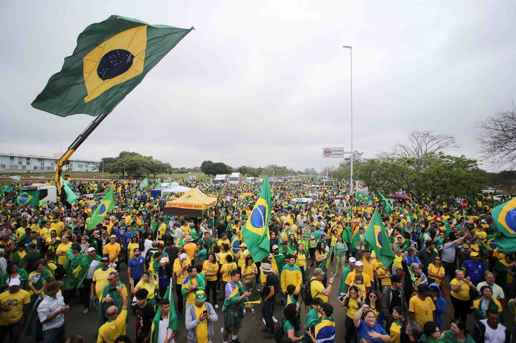 Des partisans du president bresilien sortant jair bolsonaro protestent a brasilia contre la victoire de lula a l'election presidentielle