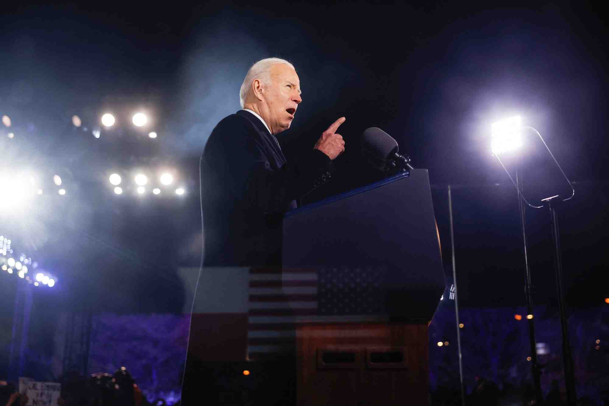 Le president americain joe biden lors d'un discours a varsovie, en pologne