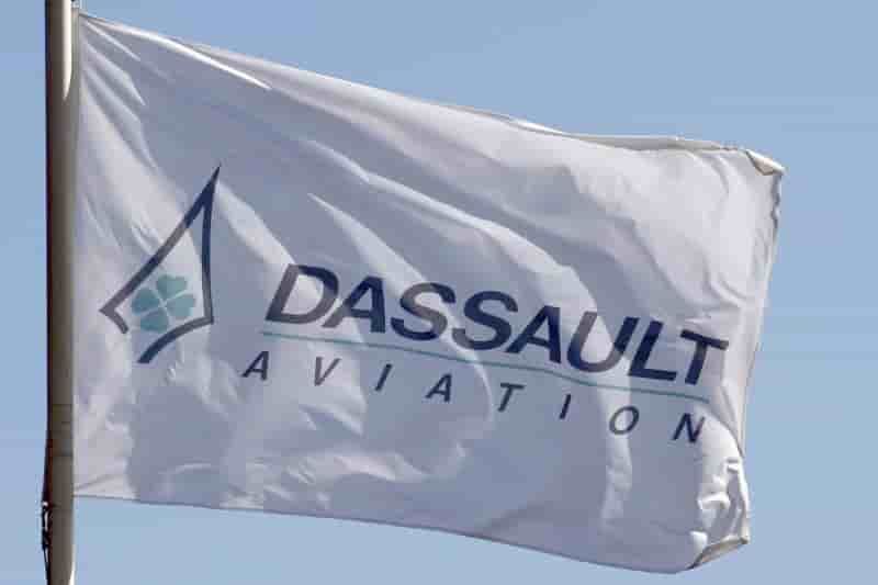 Dassault ne songe pas encore a remplacer safran pour le falcon